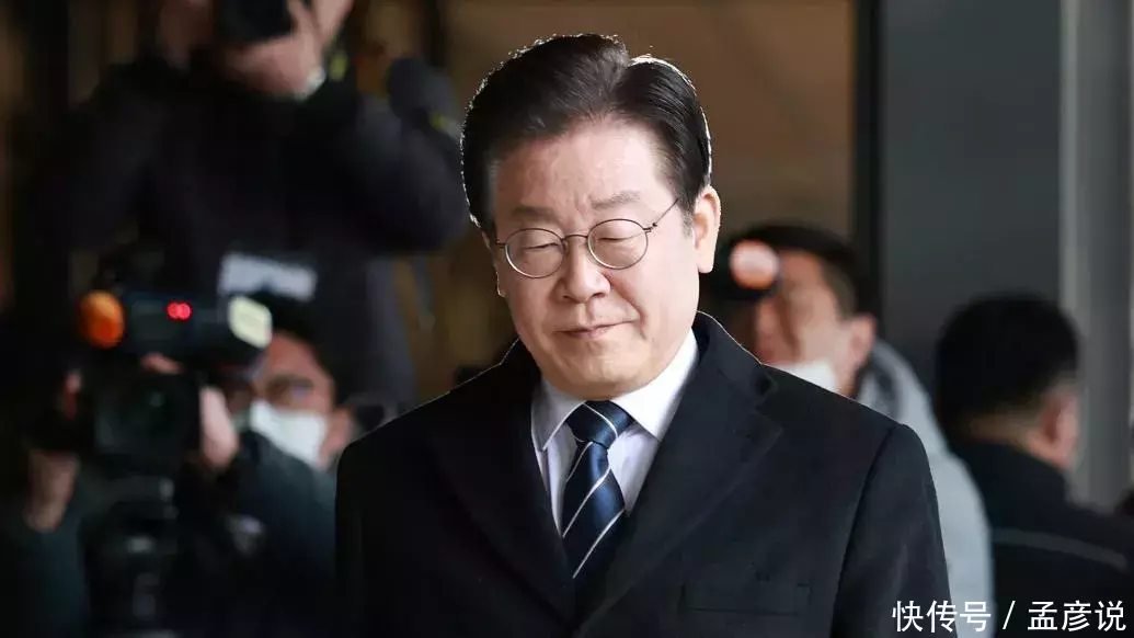 宝牛配 李在明对参加北京93阅兵犹豫不决，这种人成不了大事